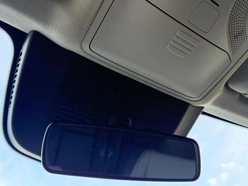 Used 2016 Mercedes-Benz Metris Passenger image 50