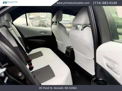Used 2019 Toyota Corolla XSE FWD image 12