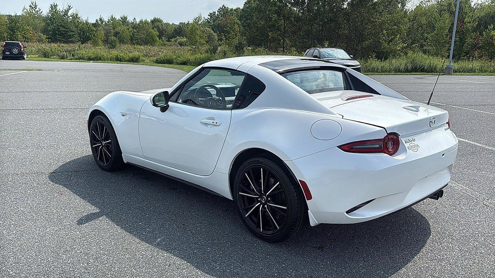 Used 2024 MAZDA MX-5 Miata RF Grand Touring RWD image 8