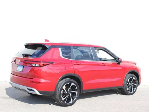 Used 2022 Mitsubishi Outlander SE AWD/4WD image 26