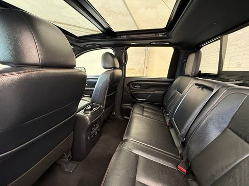Used 2024 Nissan Titan PRO-4X w/ Pro-4x Convenience Package AWD/4WD image 30