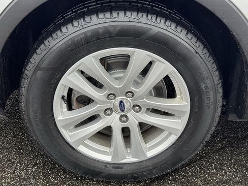 Certified 2018 Ford Explorer XLT image 46