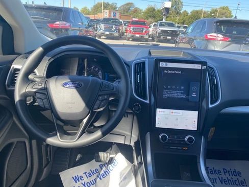 New 2024 Ford Edge SE image 14