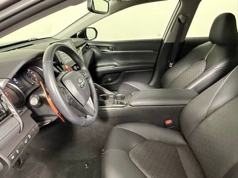Used 2022 Toyota Camry XSE image 28