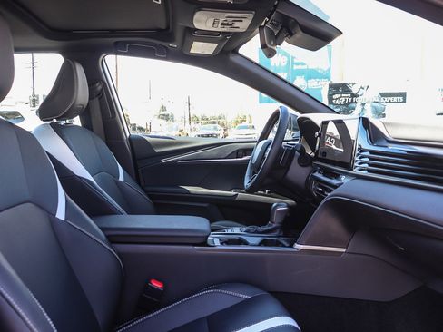 Used 2026 Toyota Camry Hybrid w/ Multimedia Upgrade Package image 19