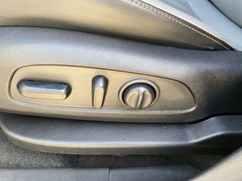 Used 2019 GMC Terrain SLT w/ Preferred Package image 26