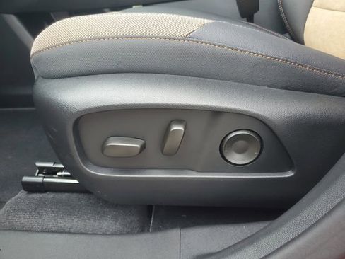 New 2026 Chevrolet Equinox ACTIV w/ Convenience Package III image 17