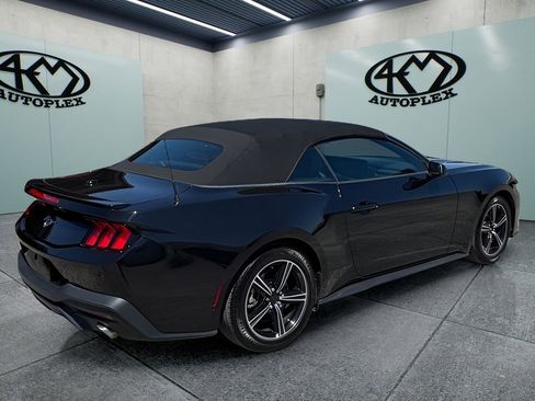 Used 2025 Ford Mustang Premium RWD image 6