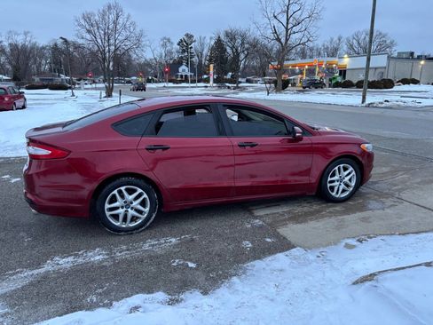 Used 2014 Ford Fusion SE image 10