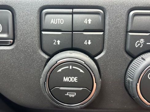 New 2026 Chevrolet Silverado 1500 LT w/ Z71 Off-Road Package AWD/4WD image 35