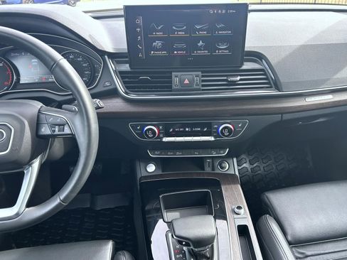 Used 2025 Audi Q5 2.0T Premium image 12
