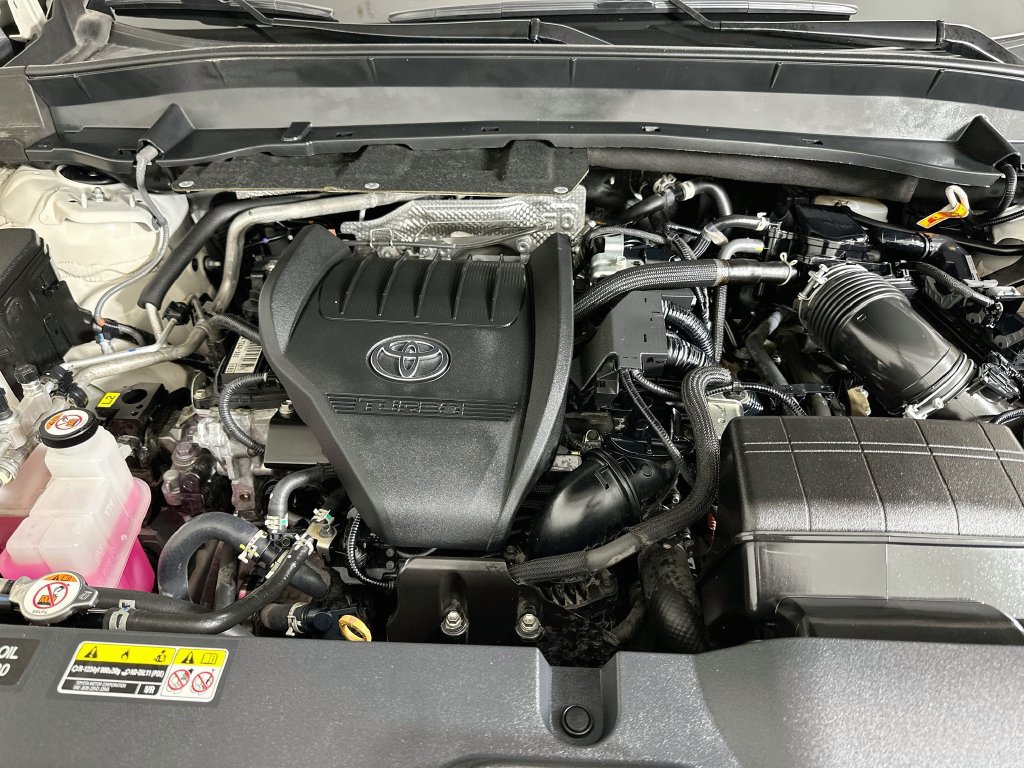 Certified 2024 Toyota Grand Highlander AWD Hybrid image 29