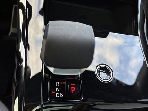 Used 2025 Land Rover Range Rover Sport Dynamic SE image 35