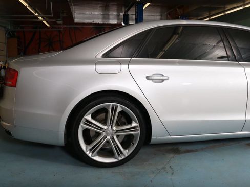 Used 2013 Audi A8 L 4.0T w/ Comfort Pkg image 16