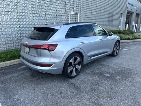 Used 2023 Audi e-tron Premium Plus AWD/4WD image 5