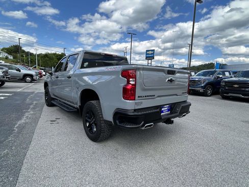 Used 2024 Chevrolet Silverado 1500 Custom Trail Boss w/ LPO, Dark Essentials Package AWD/4WD image 5