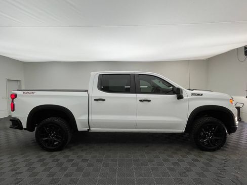 Used 2024 Chevrolet Silverado 1500 LT Trail Boss w/ Convenience Package II AWD/4WD image 6