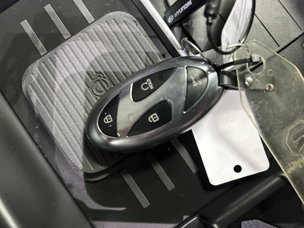 Used 2026 Hyundai Santa Fe SEL AWD/4WD image 20