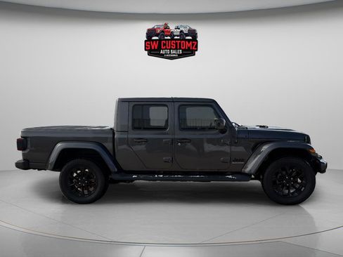 Used 2021 Jeep Gladiator Overland image 8
