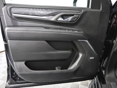 Used 2023 GMC Yukon Denali w/ Advanced Technology Package AWD/4WD image 19