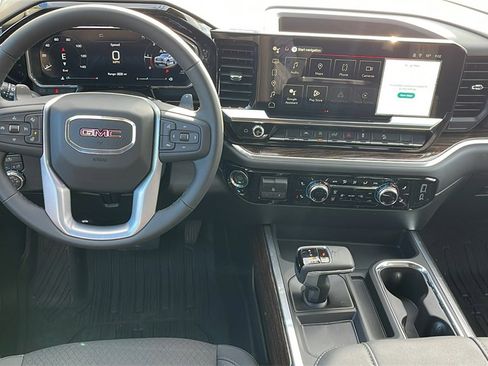 New 2026 GMC Sierra 1500 Elevation image 14