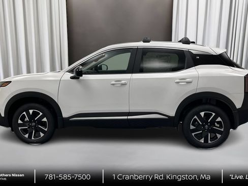 New 2026 Nissan Kicks SV w/ Cold Weather Package AWD/4WD image 8