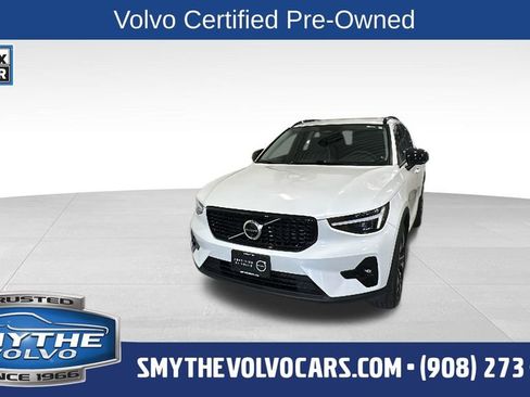 Certified 2024 Volvo XC40 B5 Plus w/ Climate Package AWD/4WD image 1