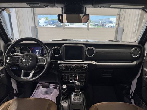 Used 2021 Jeep Wrangler Unlimited Sahara w/ Cold Weather Group AWD/4WD image 24