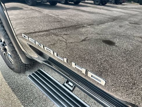 New 2026 GMC Sierra 2500 Denali Ultimate AWD/4WD image 14