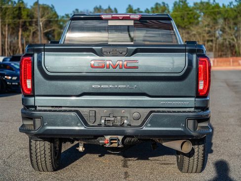 Used 2022 GMC Sierra 2500 Denali image 6