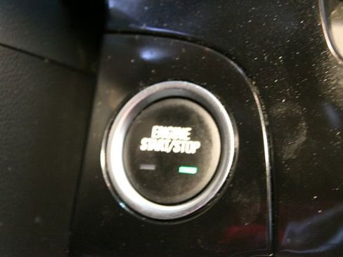 Used 2020 Buick Encore Preferred AWD/4WD image 22