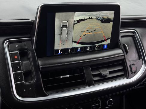 Used 2023 Chevrolet Tahoe Z71 w/ Luxury Package image 18