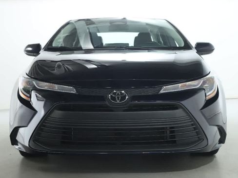 Certified 2024 Toyota Corolla LE FWD image 5