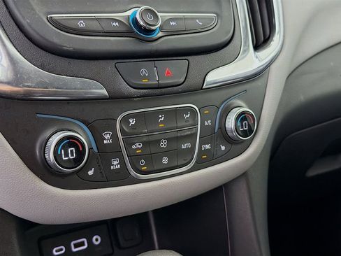 Used 2023 Chevrolet Equinox LT w/ Driver Convenience Package FWD image 19