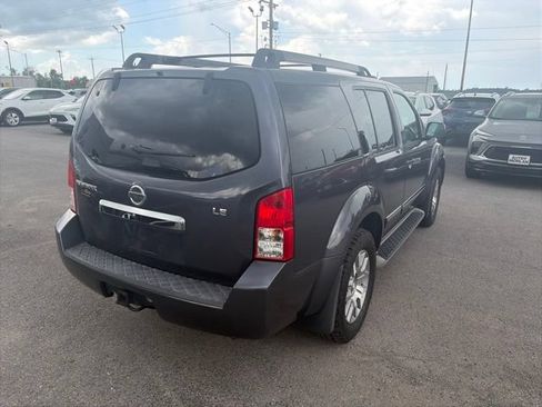 Used 2012 Nissan Pathfinder LE w/ DVD Entertainment Pkg AWD/4WD image 6