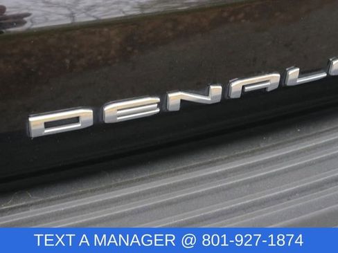 Used 2022 GMC Yukon Denali image 9