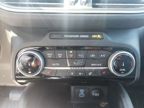 Used 2022 Ford Escape SE w/ Convenience Package AWD/4WD image 24