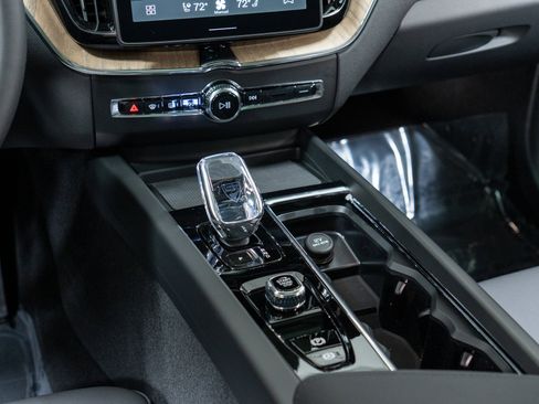 New 2026 Volvo XC60 B5 Plus w/ Protection Package Premier image 20