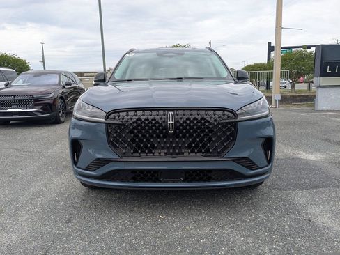 New 2026 Lincoln Aviator 2WD w/ Jet Appearance Package image 8
