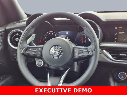 New 2025 Alfa Romeo Stelvio Sprint image 12