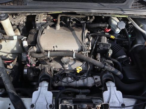 Used 2006 Chevrolet Uplander LS w/ Climate Package FWD image 19