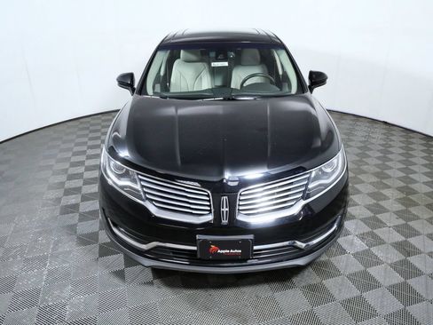 Used 2017 Lincoln MKX Reserve w/ Lincoln MKX Climate Package AWD/4WD image 3