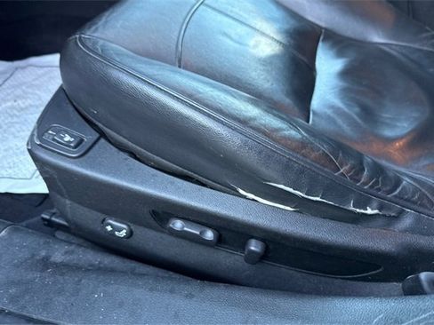 Used 2010 Chevrolet Malibu LTZ w/ HFV6 Engine Package image 18