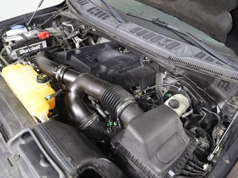 Used 2018 Ford F150 XLT w/ Equipment Group 302A Luxury image 19