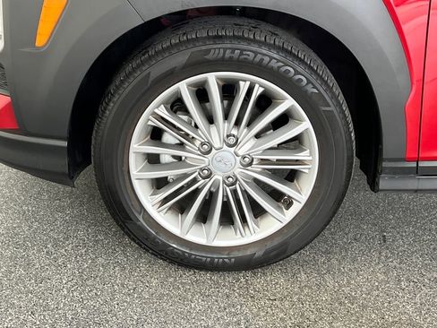 Used 2021 Hyundai Kona SEL w/ Winter Weather Package image 27