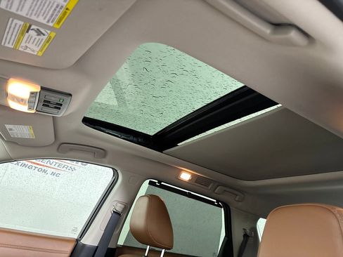 Used 2025 Nissan Pathfinder Platinum w/ Cargo Package FWD image 27