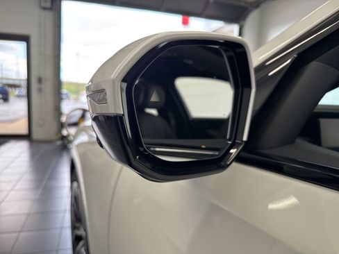 New 2026 BMW 740i xDrive image 13