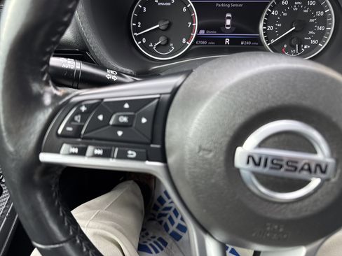 Used 2022 Nissan Sentra SV image 24