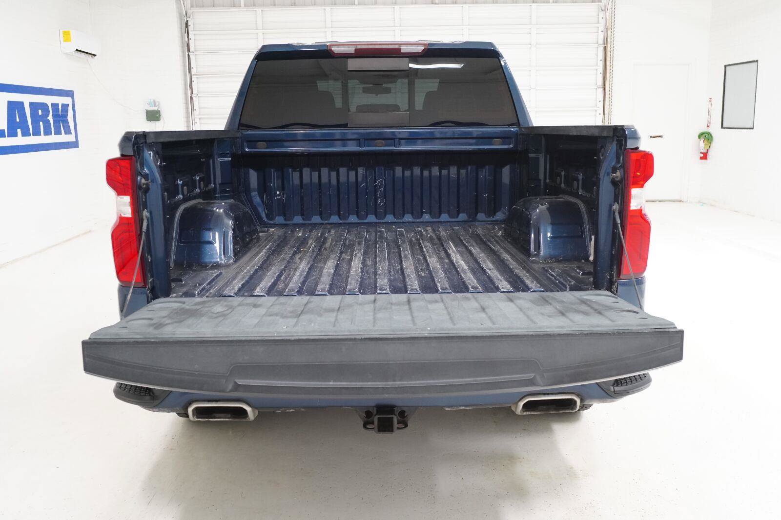 Used 2020 Chevrolet Silverado 1500 RST w/ Texas Edition AWD/4WD image 25