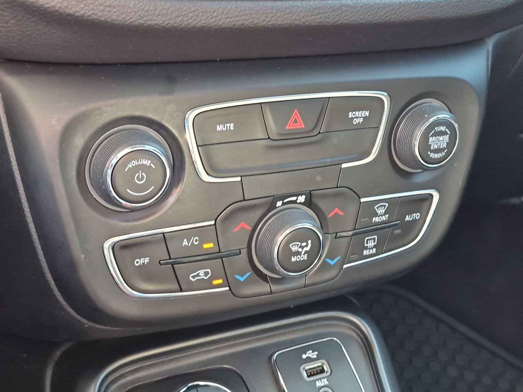 Used 2018 Jeep Compass Trailhawk AWD/4WD image 22